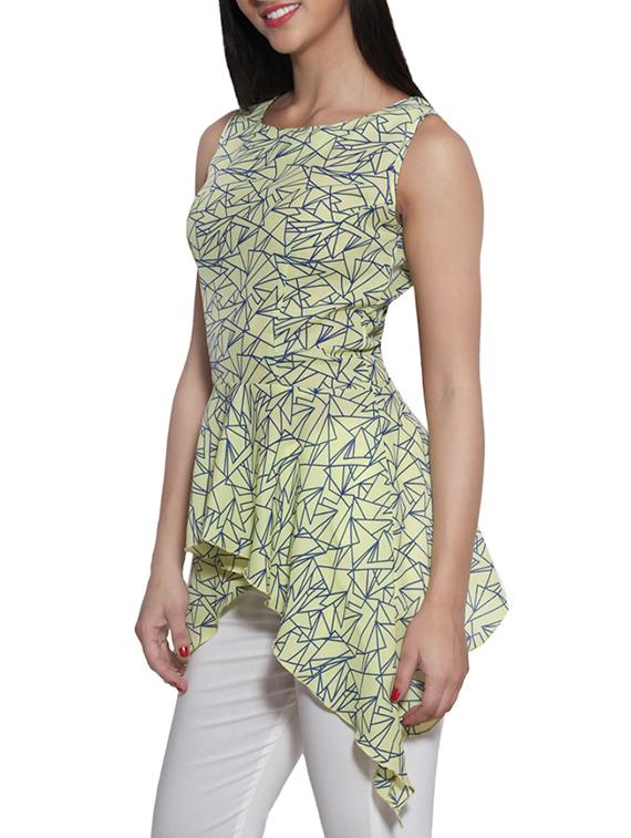 geometric print asymmetric top - 10668966 - Zoom Image - 2