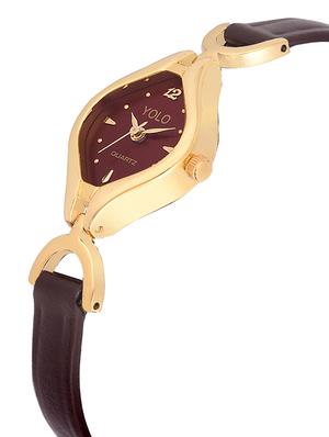 wrist watch - 10740538 - Standard Image - 2