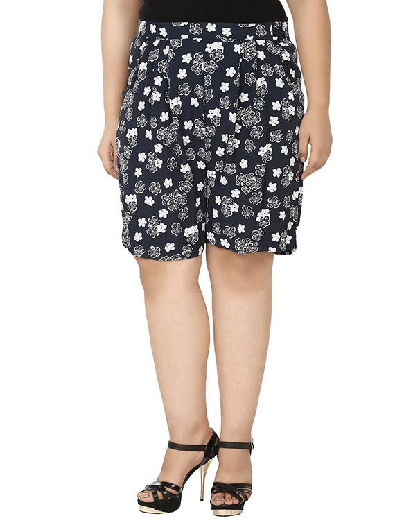 navy white viscose georgette shorts - 10839057 - Zoom Image - 2