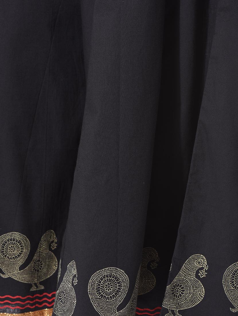 Black hand block print cotton divided skirt - 10967072 - Zoom Image - 5