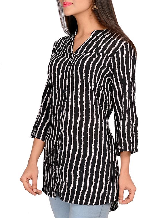 black crepe striped top - 11107623 - Zoom Image - 2