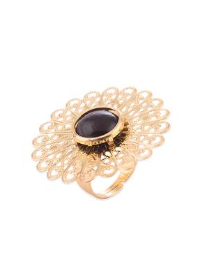 black and golden metal hand ring - 11427772 - Standard Image - 2