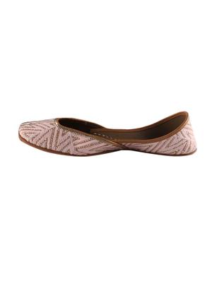 light pink zig zag patterned juttis - 12221688 - Standard Image - 2