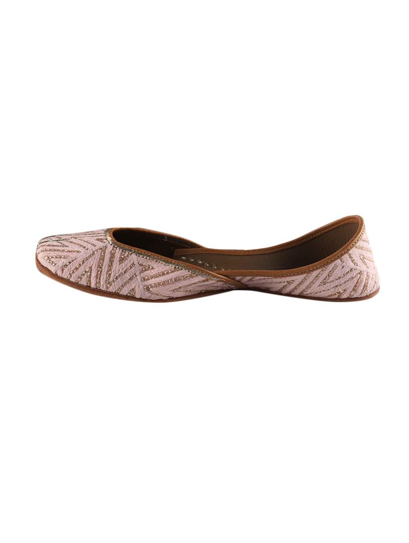 light pink zig zag patterned juttis - 12221688 - Zoom Image - 2