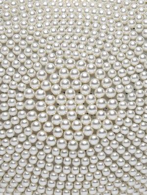 white pearl embellished heart-shaped clutch - 1247591 - Standard Image - 5