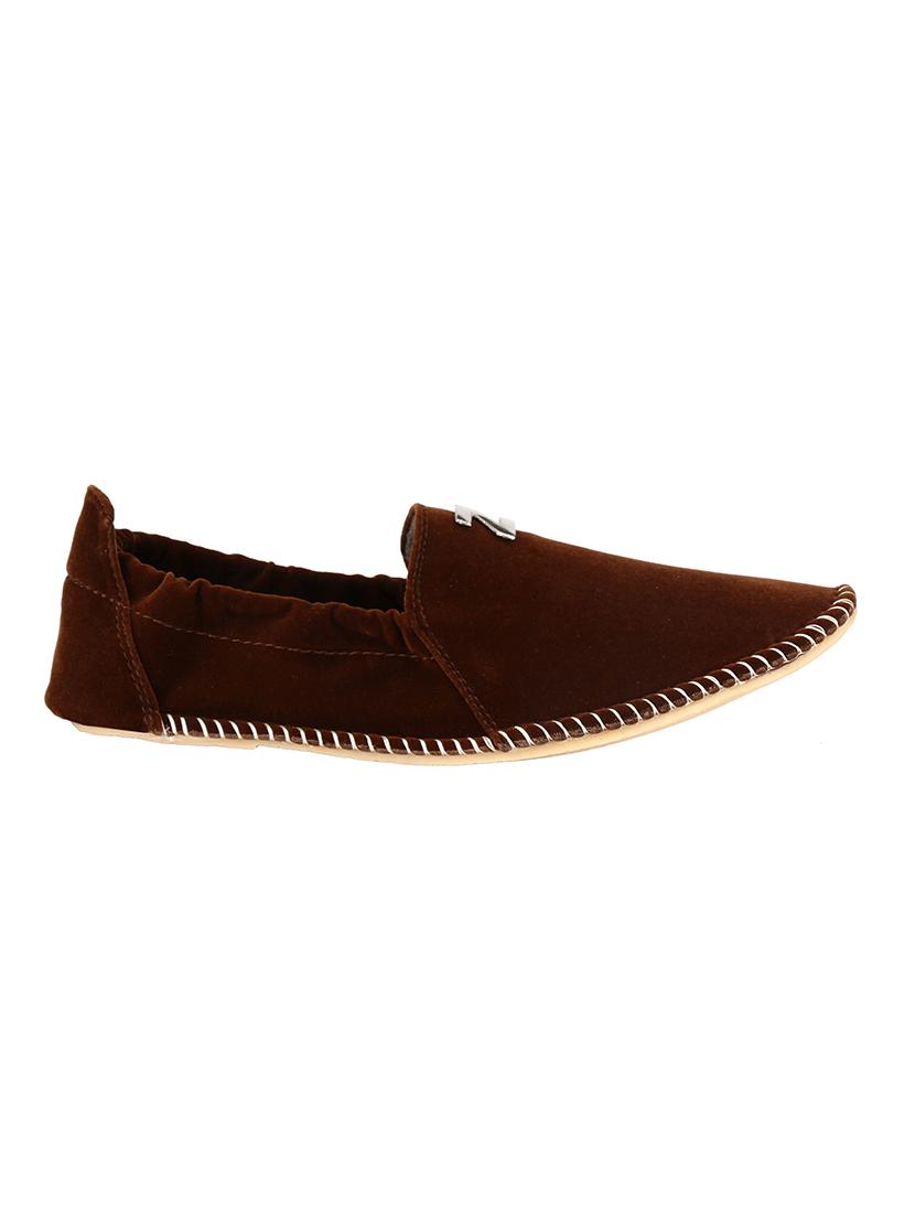 brown velvet slip on jutis - 12959522 - Zoom Image - 2