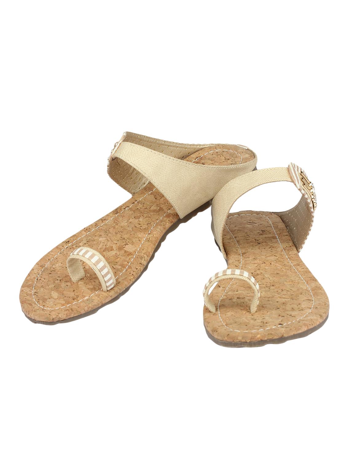 beige one toe sandal - 13152973 - Zoom Image - 2