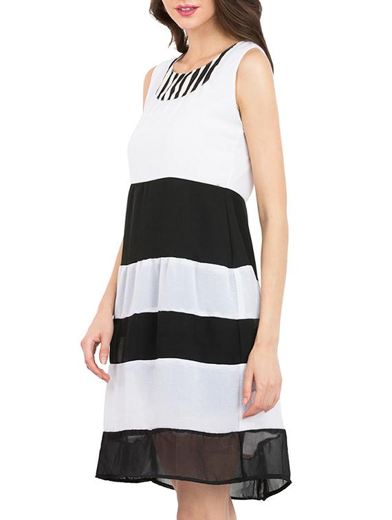 monochrome striped a-line dress - 13276473 - Zoom Image - 2