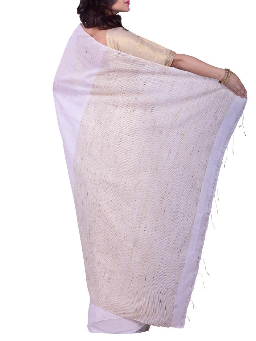 white cotton handloom saree with blouse - 13302829 - Zoom Image - 2