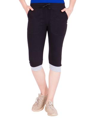 Set of 2 multi colored sports capri - 13311975 - Standard Image - 5