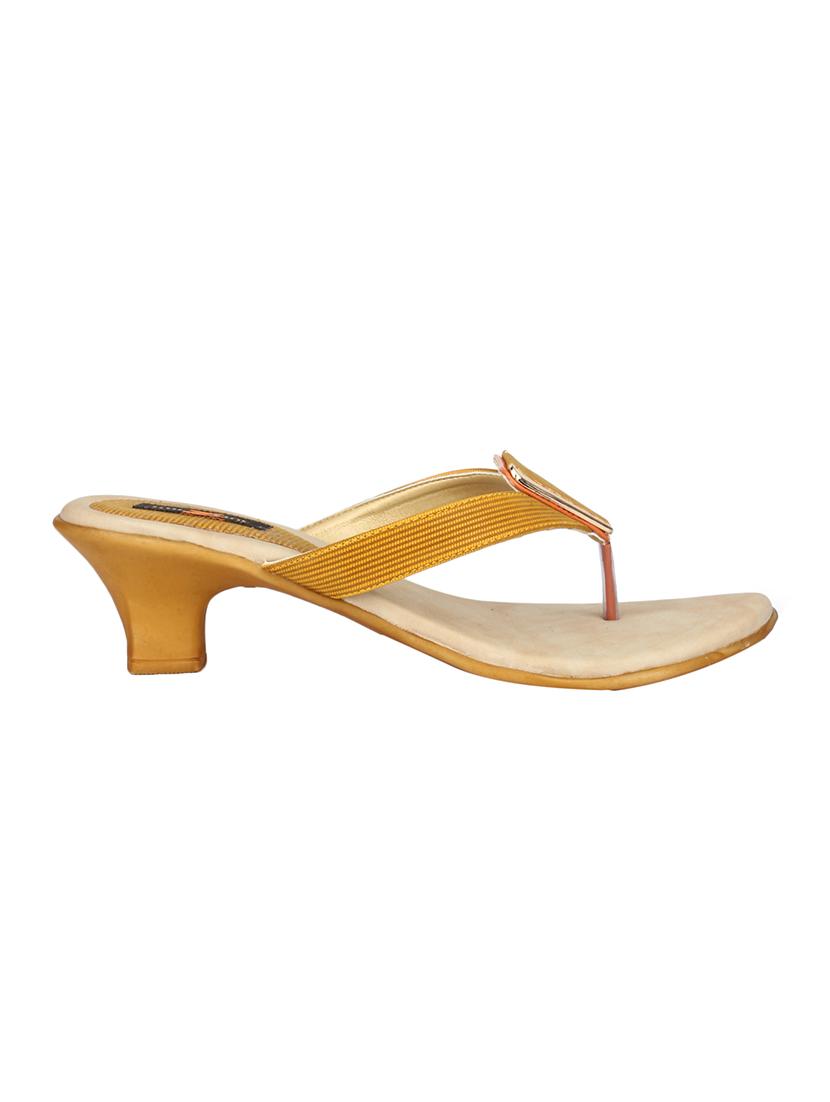 yellow toe separator sandal - 13677964 - Zoom Image - 2
