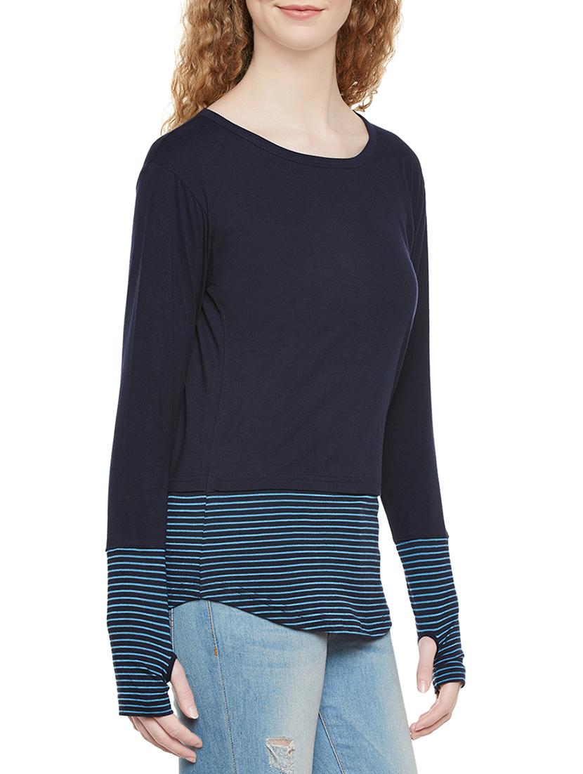 thumb hole sleeved striped tee - 13810188 - Zoom Image - 2
