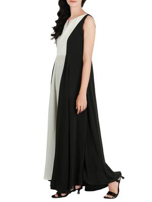 black and white crepe maxi dress - 13904491 - Standard Image - 2