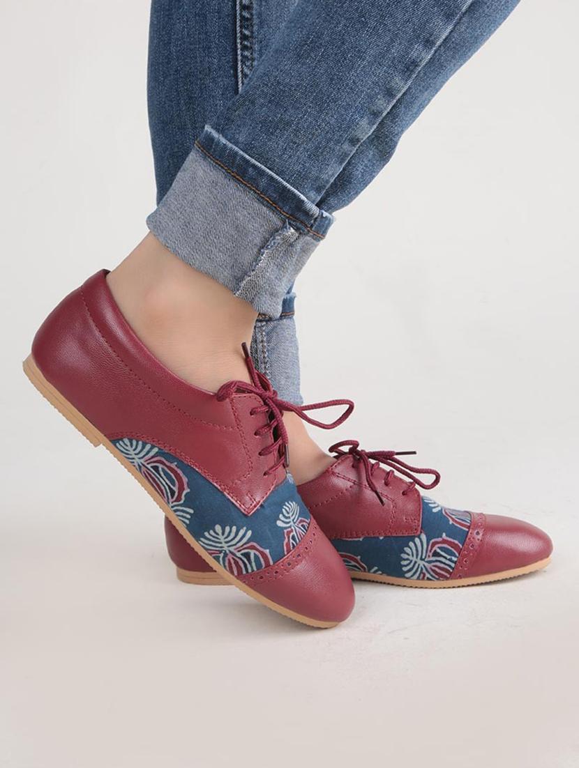 Burgundy Ajrakh Oxford Shoes - 14047003 - Zoom Image - 2