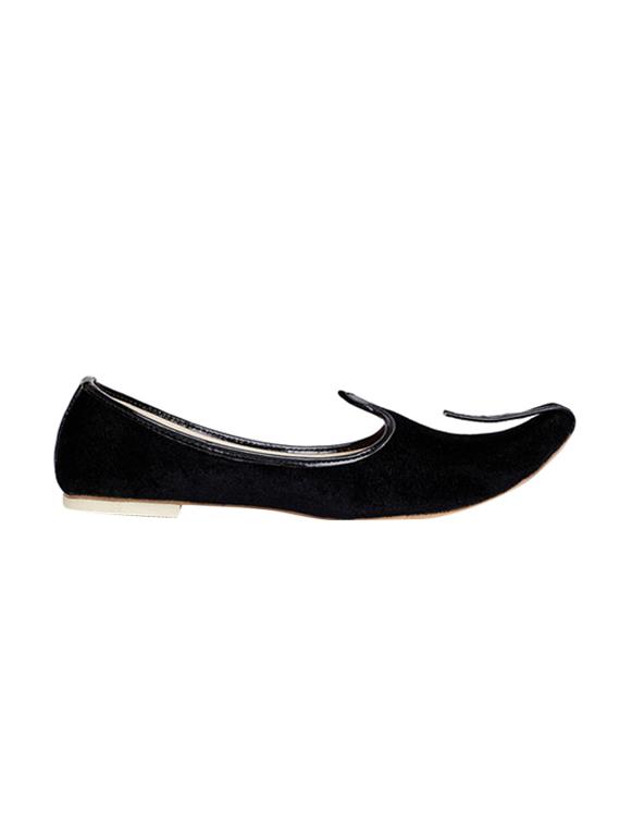 black Velvet slip on mojari - 14095390 - Zoom Image - 2