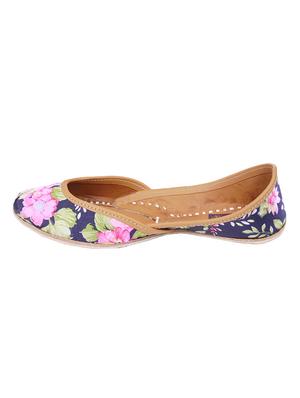 handcrafted blue slip on jutis - 14154634 - Standard Image - 2