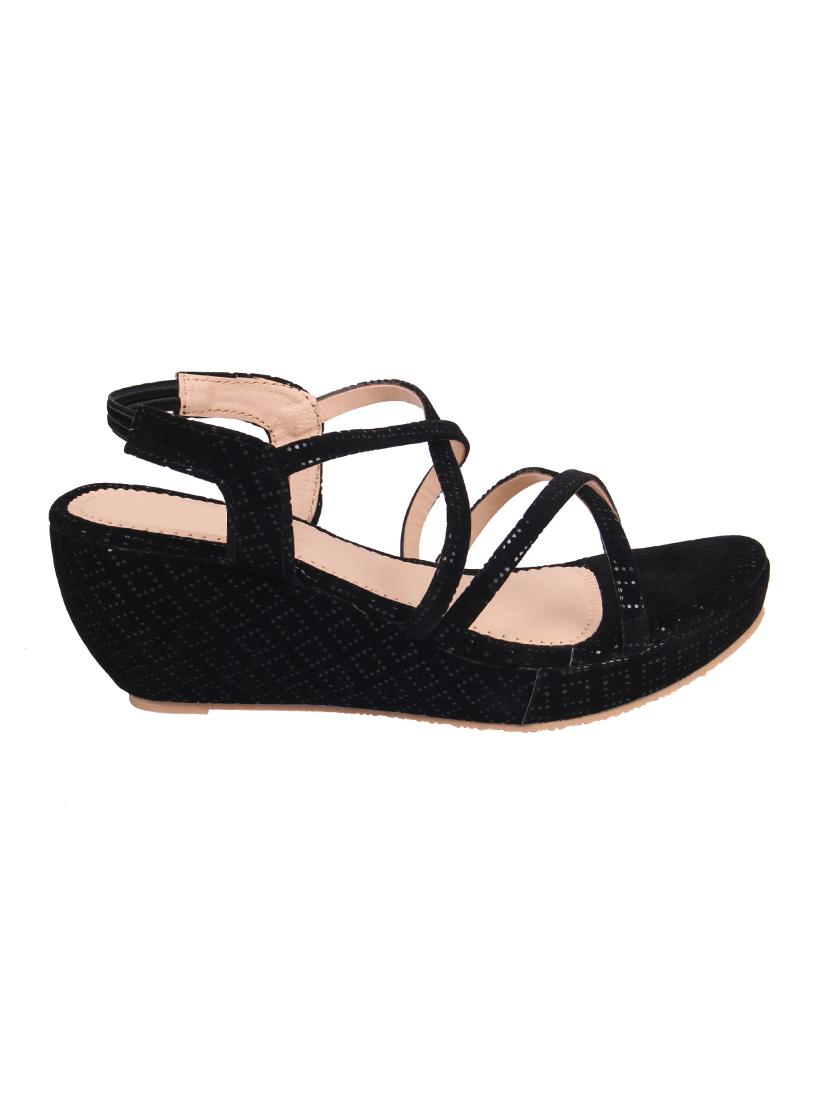 Aroom Women Black Wedges - 14159250 - Zoom Image - 2