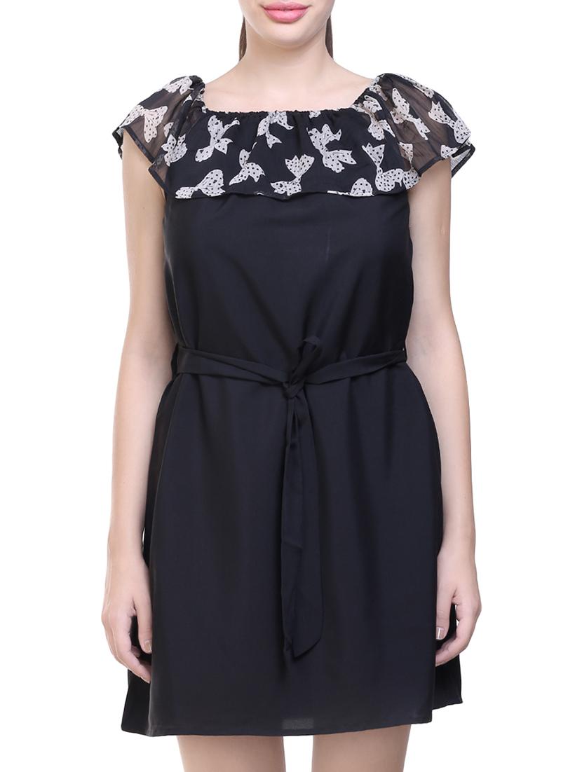 black printed poly crepe belted dress - 14231595 - Zoom Image - 2