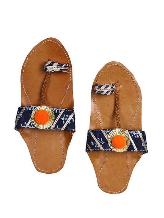 blue Bagru Kolhapuri Chappals kolhapuri - 14242725 - Zoom Image - 2