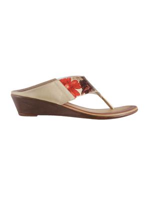 beige toe separator wedge - 14422876 - Standard Image - 2