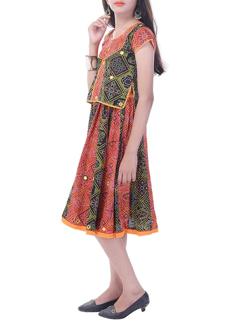 red and black cotton skirt set - 14429044 - Zoom Image - 2