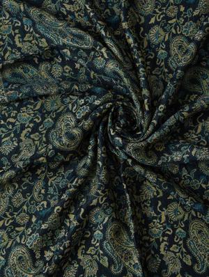 blue paisley design on stole - 14521593 - Standard Image - 2