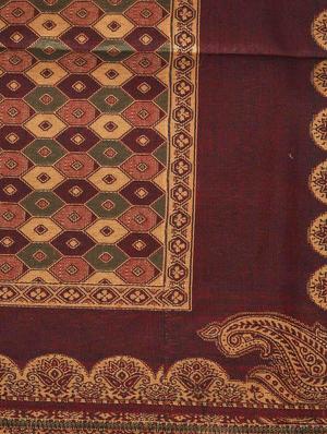 maroon geometric pattern on shawl - 14521665 - Standard Image - 2