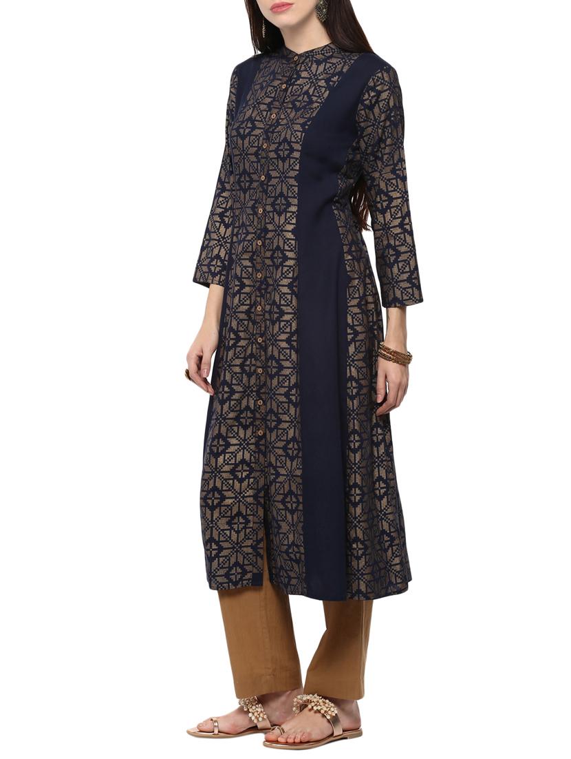 blue viscose flared kurta - 14527357 - Zoom Image - 2