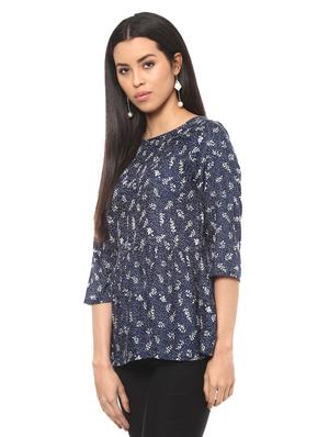 leaf print boat neck top - 14531896 - Standard Image - 2