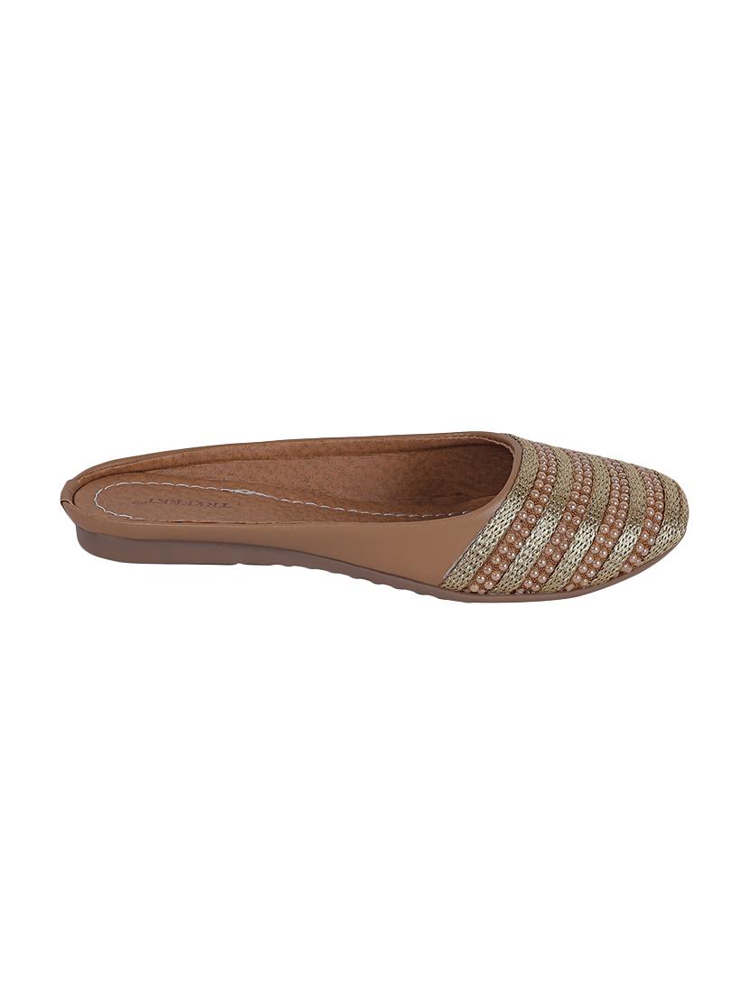 beige slip on jutis - 14669546 - Zoom Image - 2