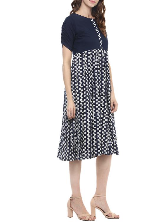 blue cotton flared kurta - 14764567 - Zoom Image - 2