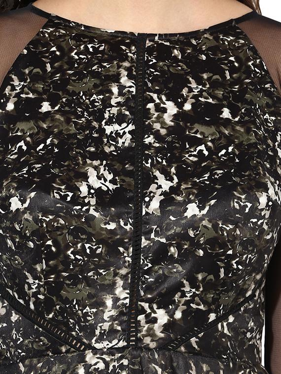 black printed skater dress - 14850176 - Zoom Image - 5