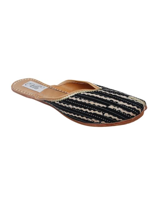 black slip on jutis - 14865329 - Very Small Image - 1
