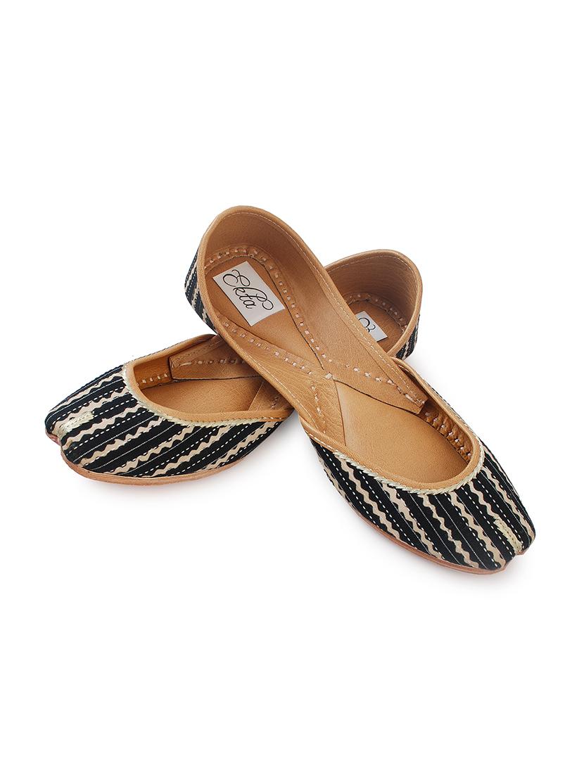 black slip on jutis - 14865335 - Zoom Image - 2