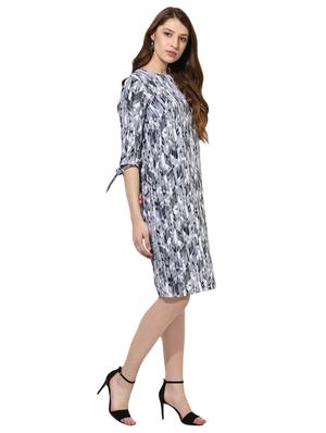 Geometric print shift dress - 14886977 - Standard Image - 2
