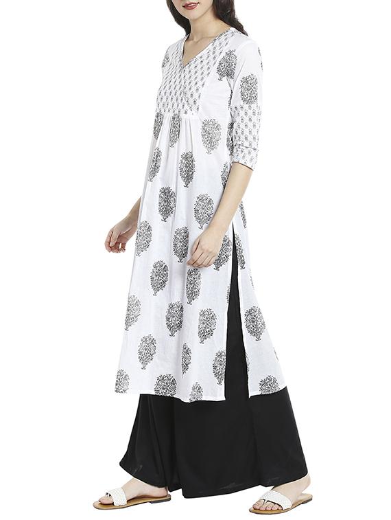 white cotton straight kurta - 14923964 - Zoom Image - 2