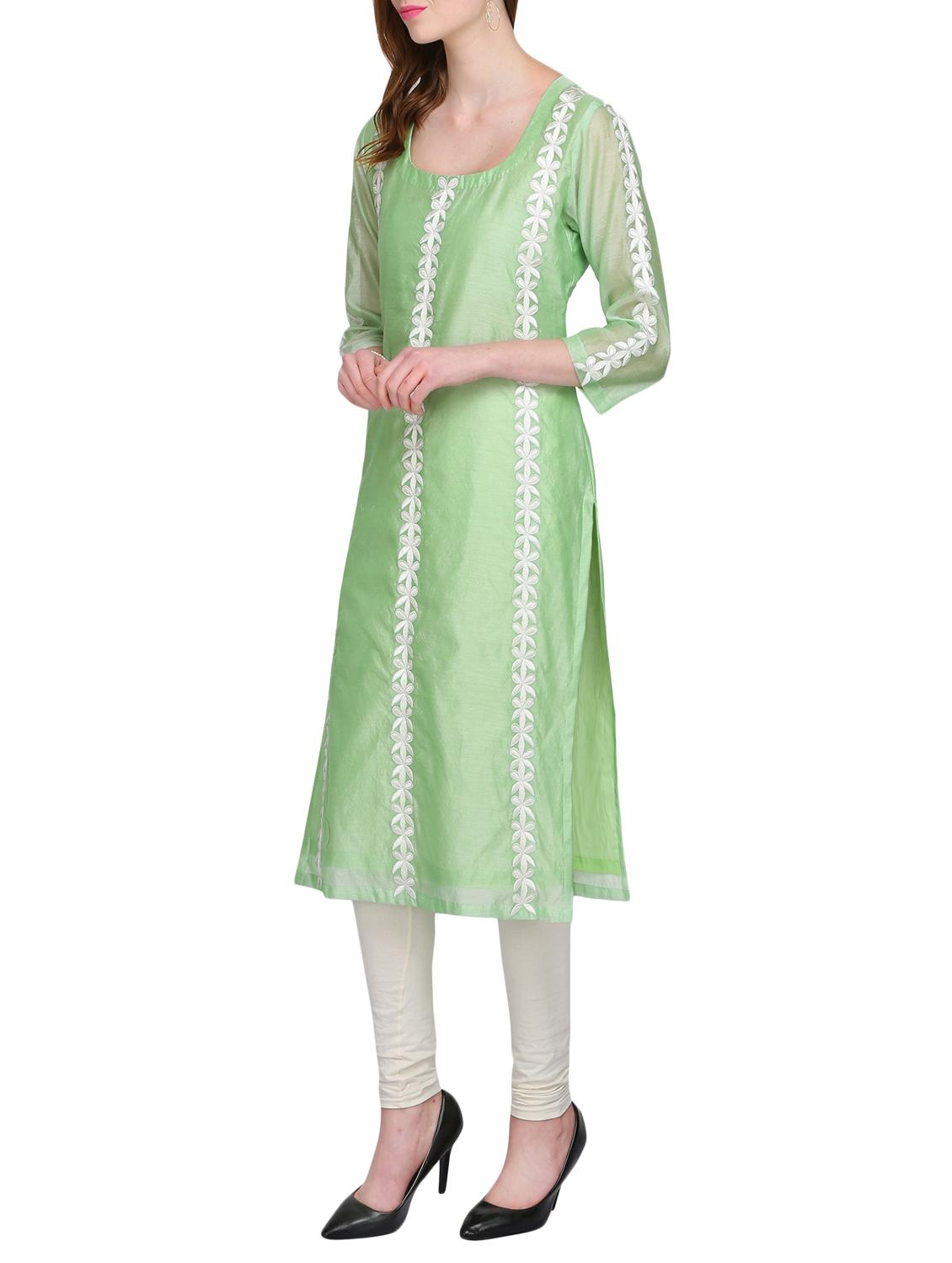 kaanchie nanggia chanderi embroidered kurta - 14952596 - Zoom Image - 2