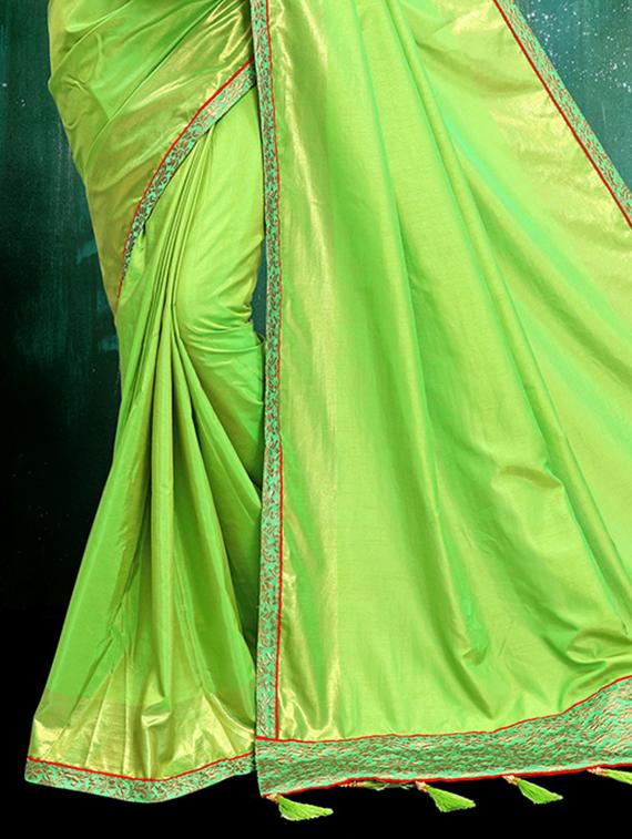 green silk bordered saree with blouse - 14994877 - Zoom Image - 5