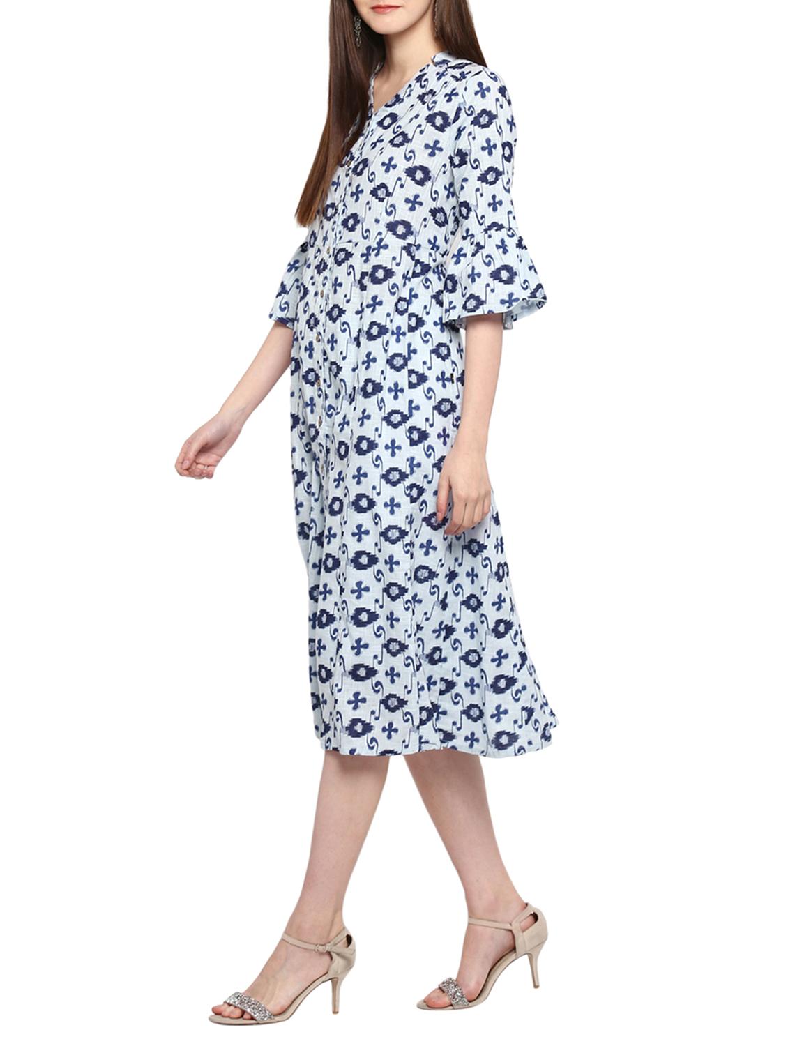 blue cotton flared kurta - 15015957 - Zoom Image - 2