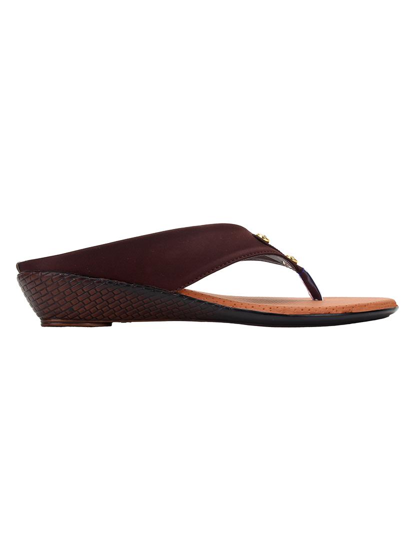brown toe separator slippers - 15016432 - Zoom Image - 2