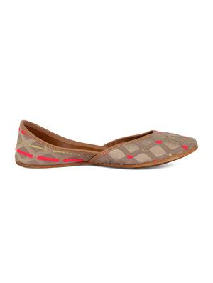 coral haze beige and pink jacquard juttis - 15019795 - Standard Image - 2