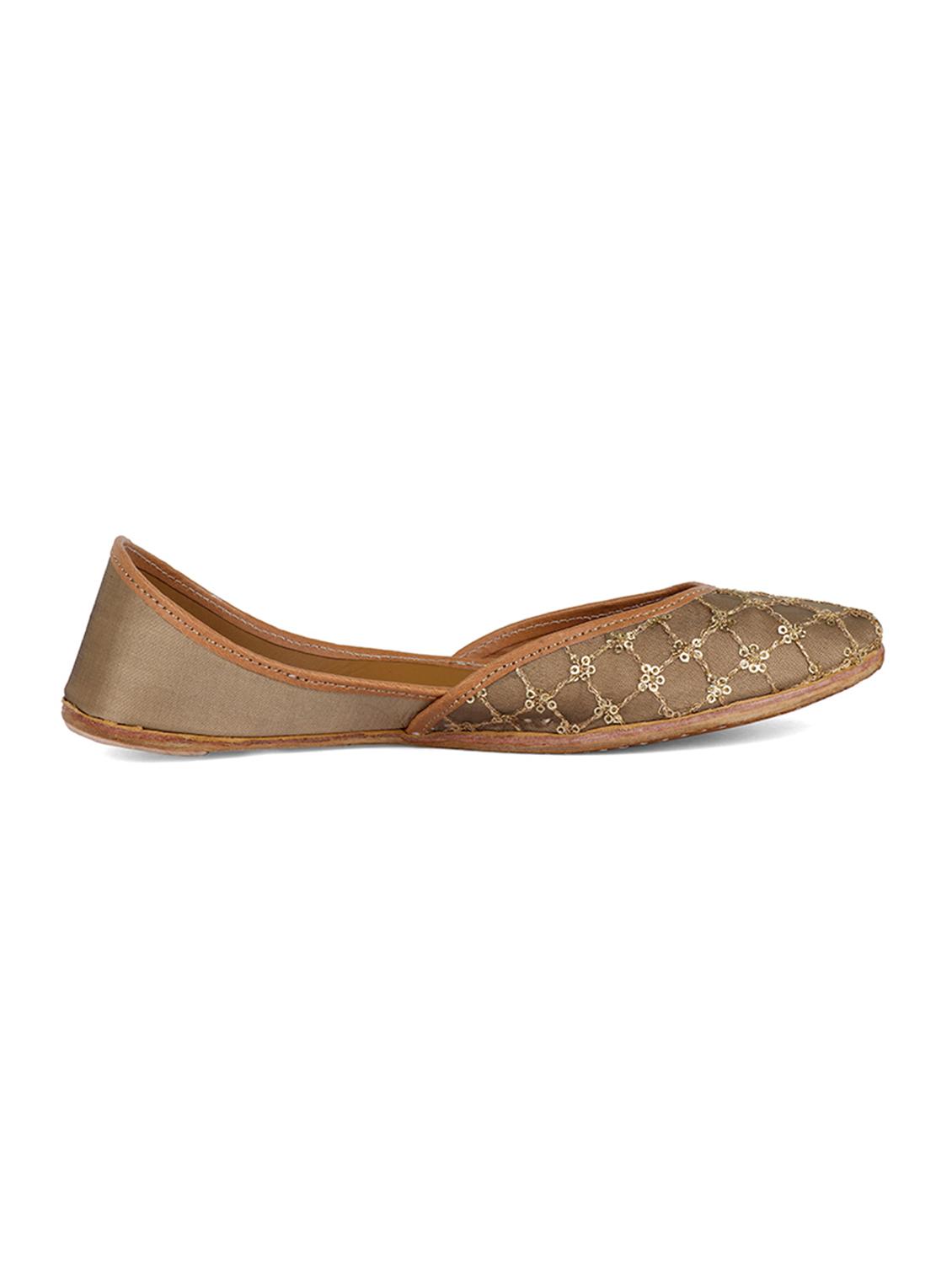 Coral Haze Gold juttis with sequins work - 15019800 - Zoom Image - 2