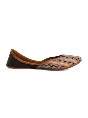 coral haze peach aztec pattern jacquard jutti - 15019801 - Standard Image - 2
