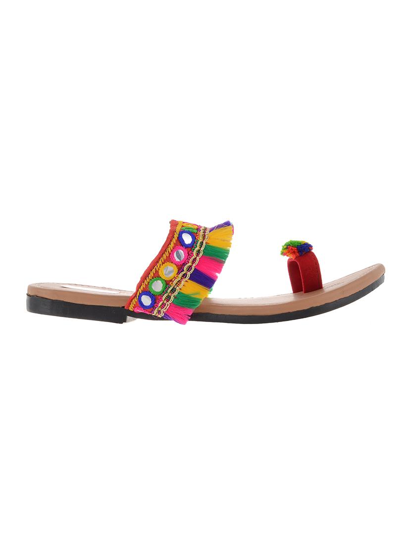 multi colored one toe kolhapuri - 15105638 - Zoom Image - 2