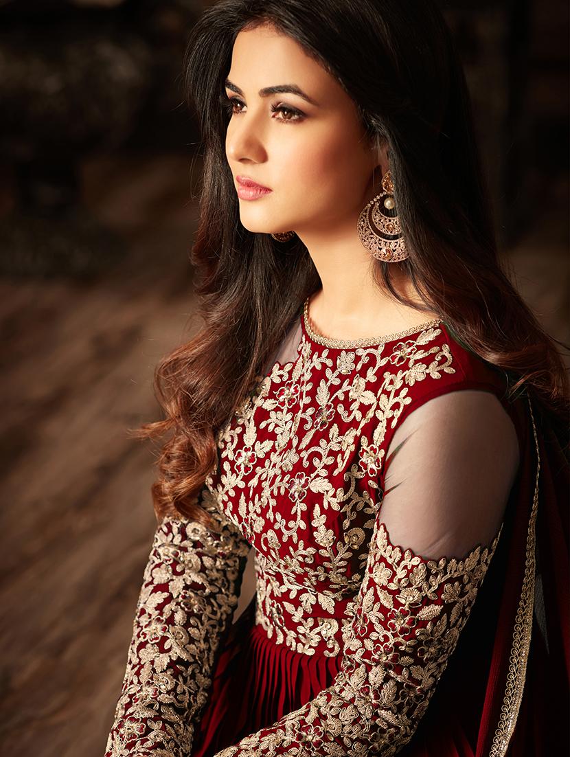 Red embroidered semi-stitched flared suit - 15109068 - Zoom Image - 2