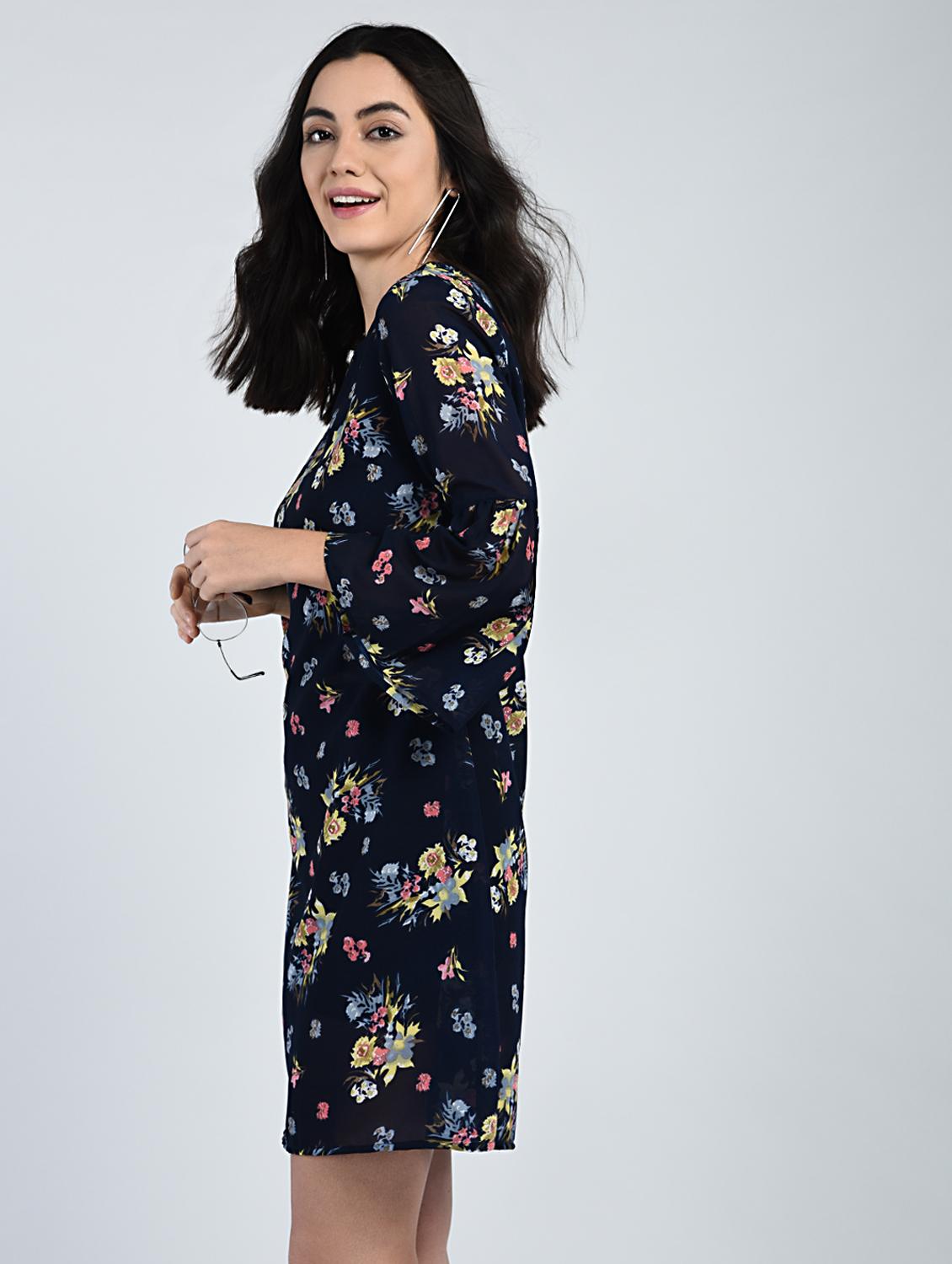 bell sleeved floral shift dress - 15121411 - Zoom Image - 2