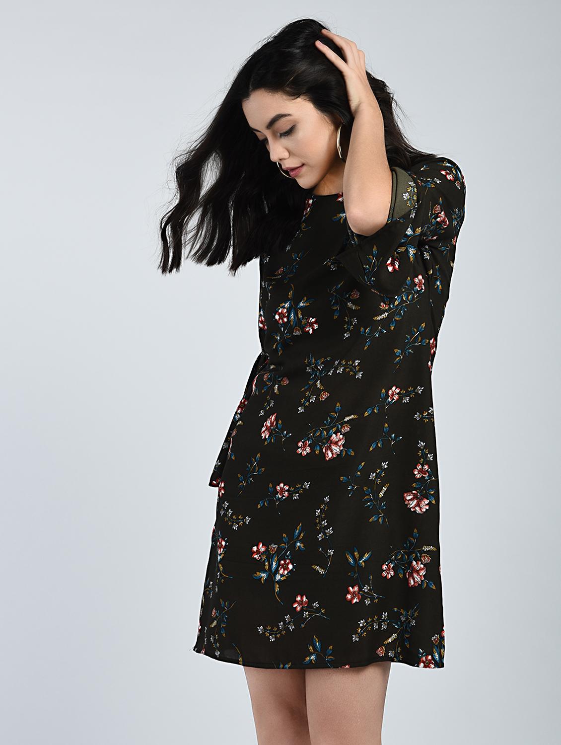 bell sleeved floral shift dress - 15121413 - Zoom Image - 2