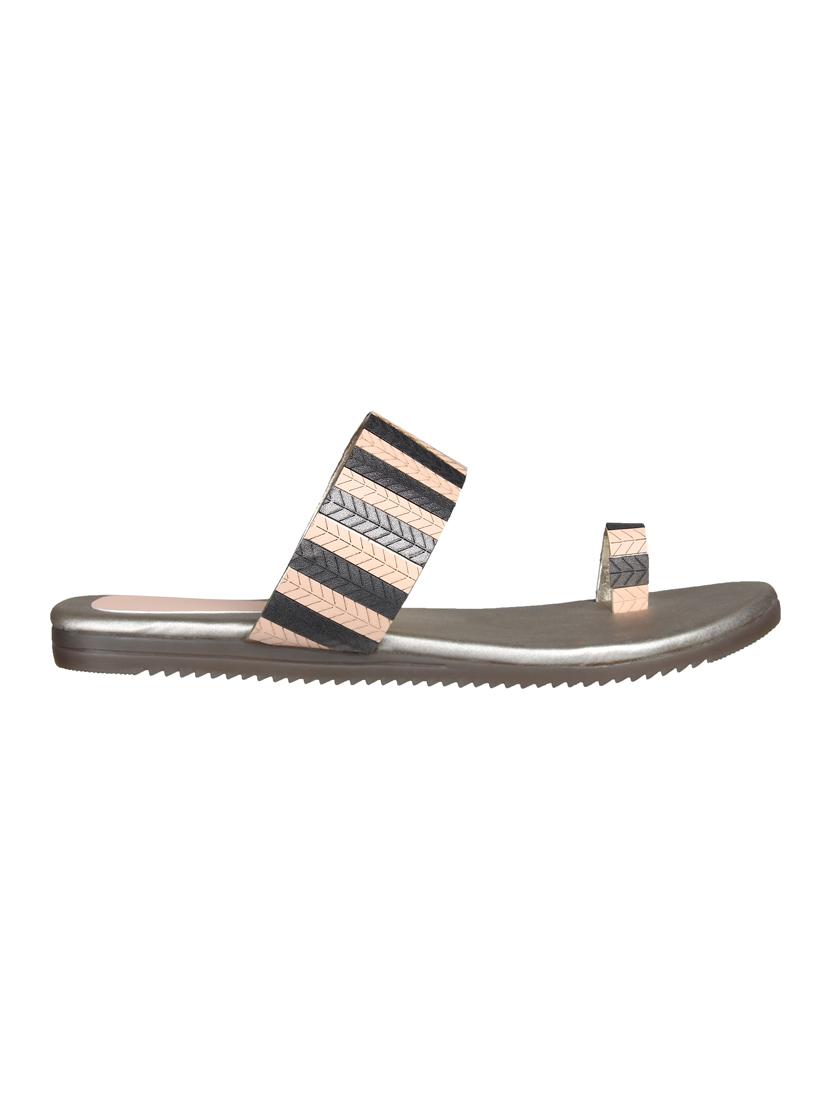 grey one toe sandal - 15135314 - Zoom Image - 2