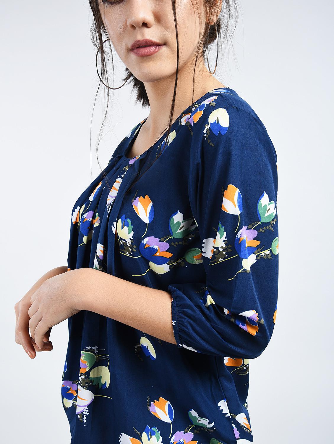 pleated neck floral blouson top - 15165103 - Zoom Image - 2