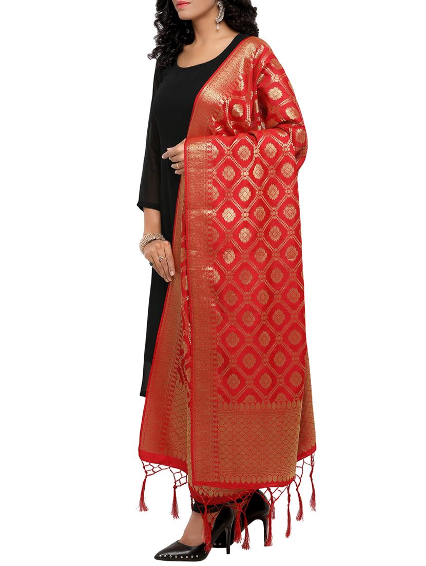Red banarasi dupatta - 15168862 - Zoom Image - 2
